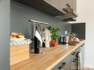 17939A255 HomeCompany Dresden Möbliert/Furnished 3-Zimmer Apartment in Dresden-City Altstadt max. 5 Personen – 1067 Dresden – Vorschaubild 2