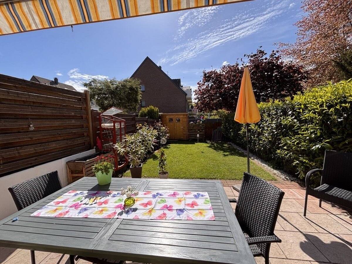 Zum Wohlfühlen schön! Maisonette-Wohnung mit Hauscharakter und Garten – 45139 Essen – Bild 1 von 6