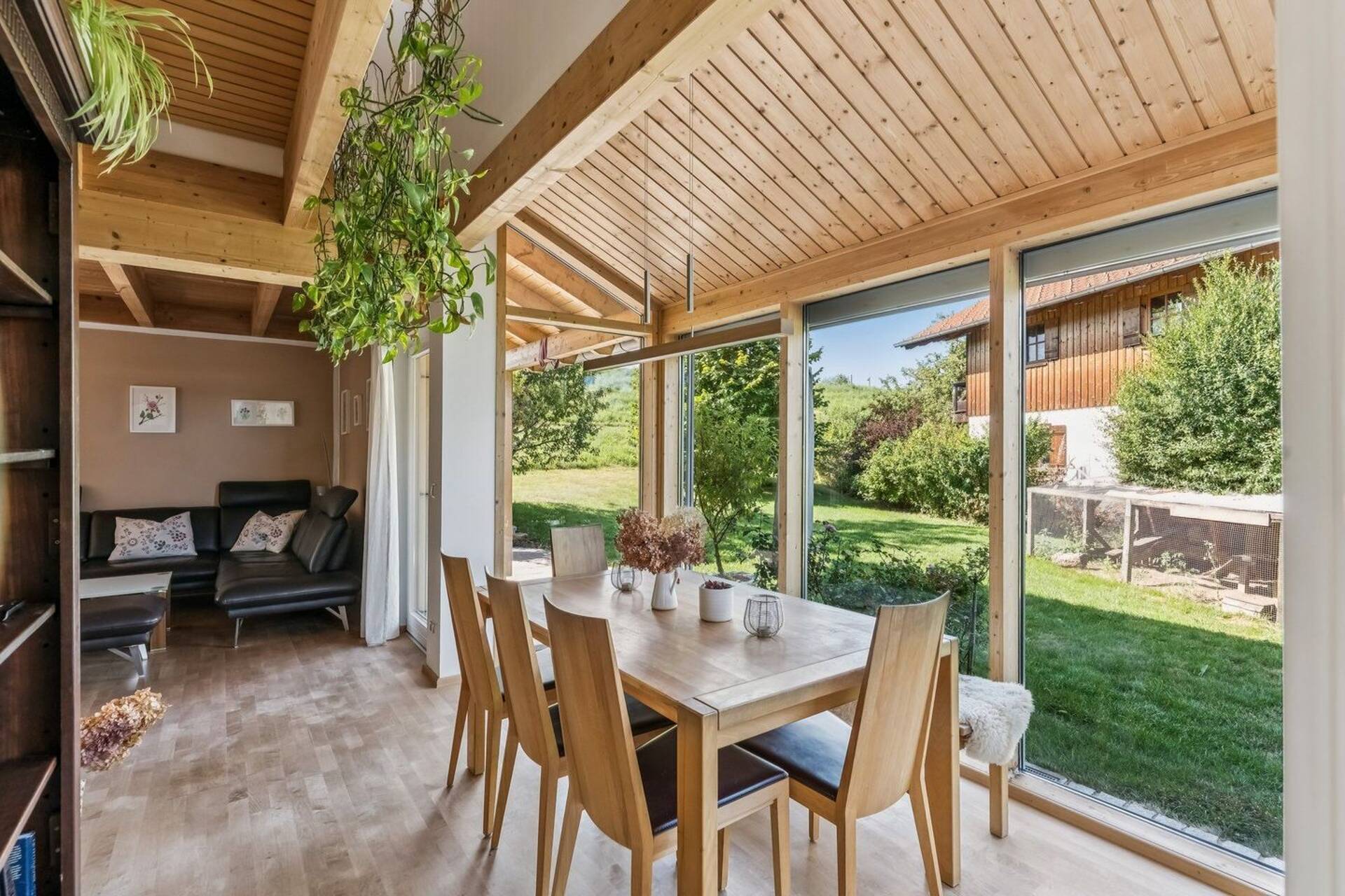 Haus in 82041 Oberhaching mit 206,61 m² kaufen