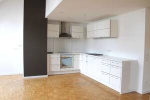 Attraktive 4-Zimmer- Maisonette-Wohnung im historischem Hofgut zu Hessen - Kulturdenkmal – 63075 Offenbach am Main – Vorschaubild 4
