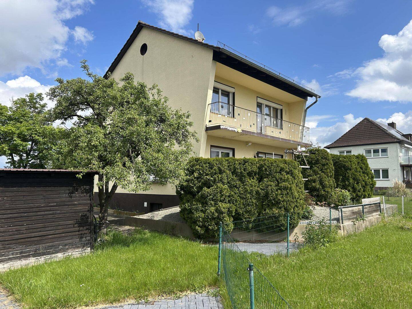 Freistehendes Einfamilienhaus mit großem Grundstück in zentraler Lage von Kassel-Bettenhausen