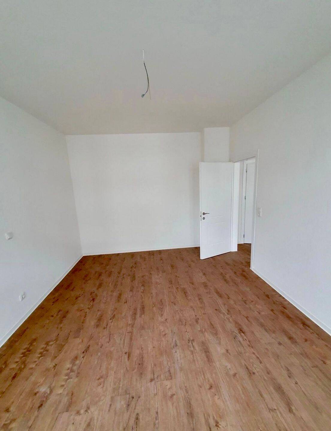 Moderne 3-Zimmer-Wohnung mit Balkon und Einbauküche – Chemnitz – Vorschaubild 8
