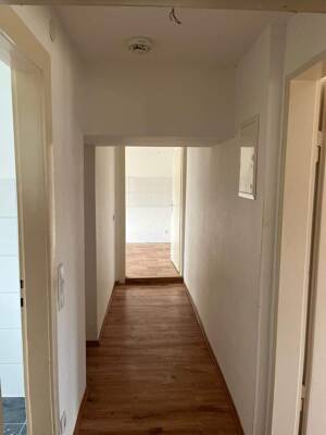 Große modernisierte 2-Zimmer-Dachgeschosswohnung in zentraler Lage – 38226 Salzgitter – Vorschaubild 6