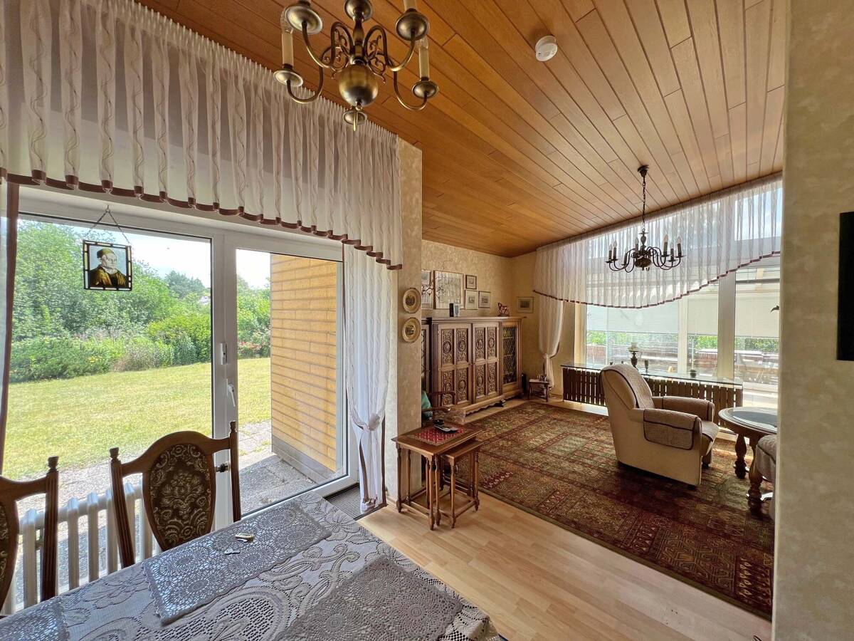 Bungalow in wunderschöner Lage mit unverbaubarem Blick in die Natur – 14089 Berlin – Bild 1 von 9