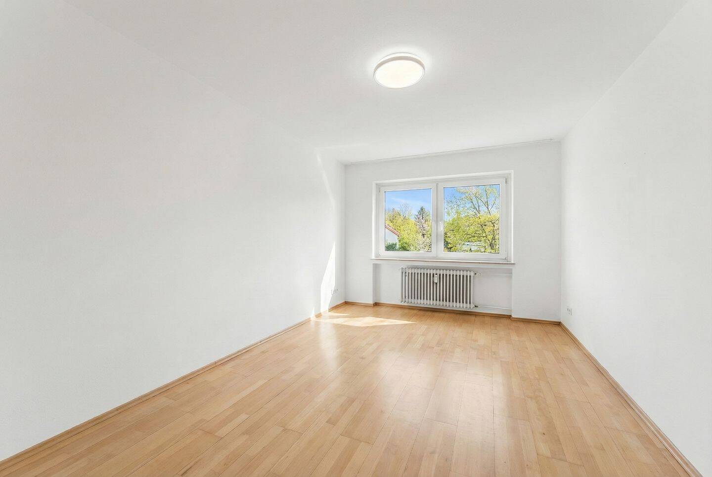 Familienfreundliche 3 - Zimmer Wohnung in gefragter Lage – München – Vorschaubild 4