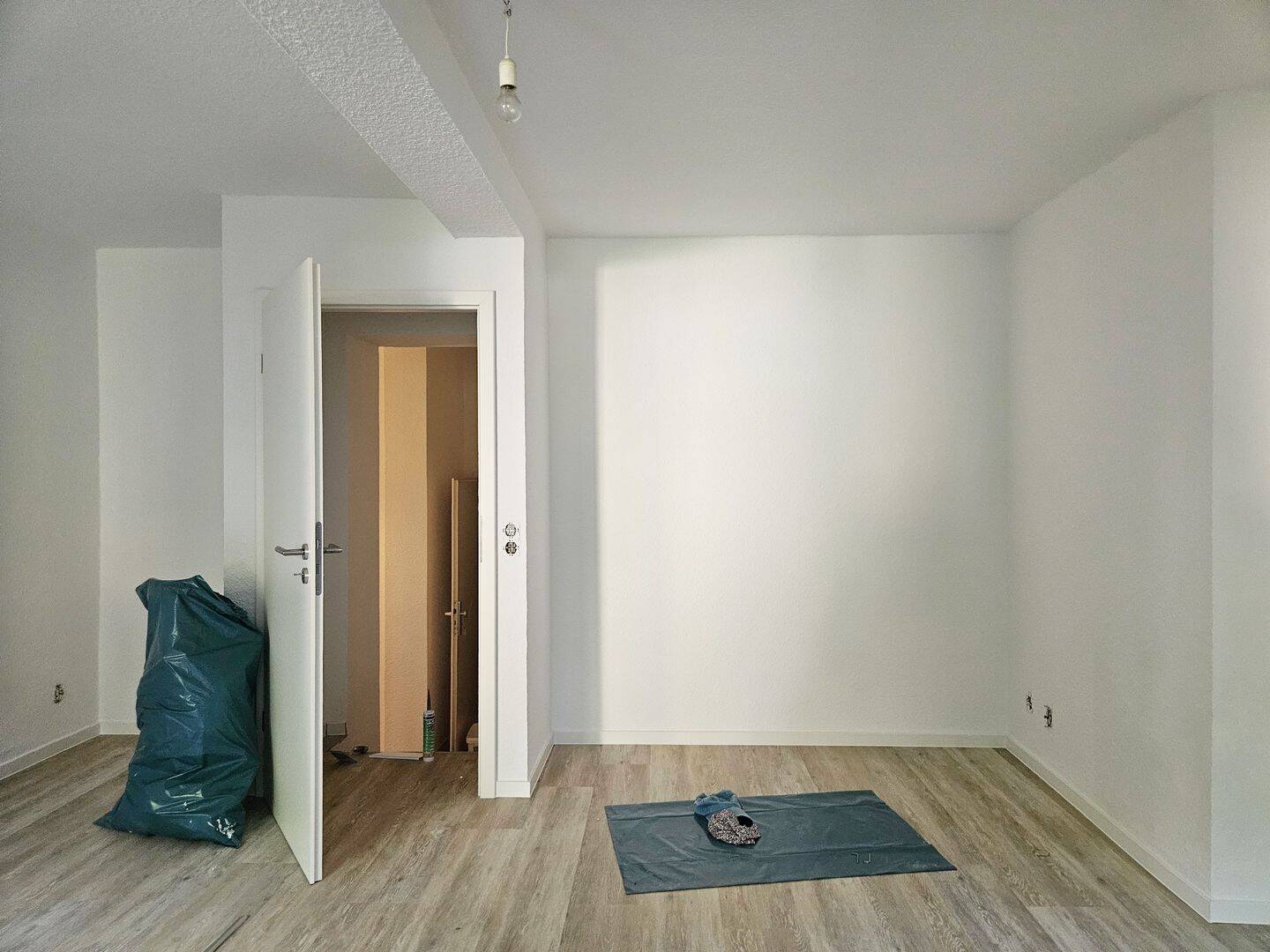 Frisch saniert: Terrassenwohnung im Hinterhaus – Magdeburg – Vorschaubild 7