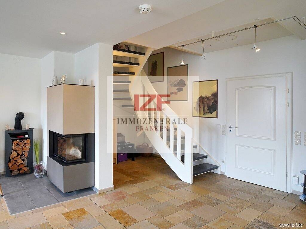 Hausgefühl statt Wohnung | 168 m² Maisonette | Kamin | Terrasse | Doppelgarage | frei 01.10. – Fürth – Vorschaubild 8
