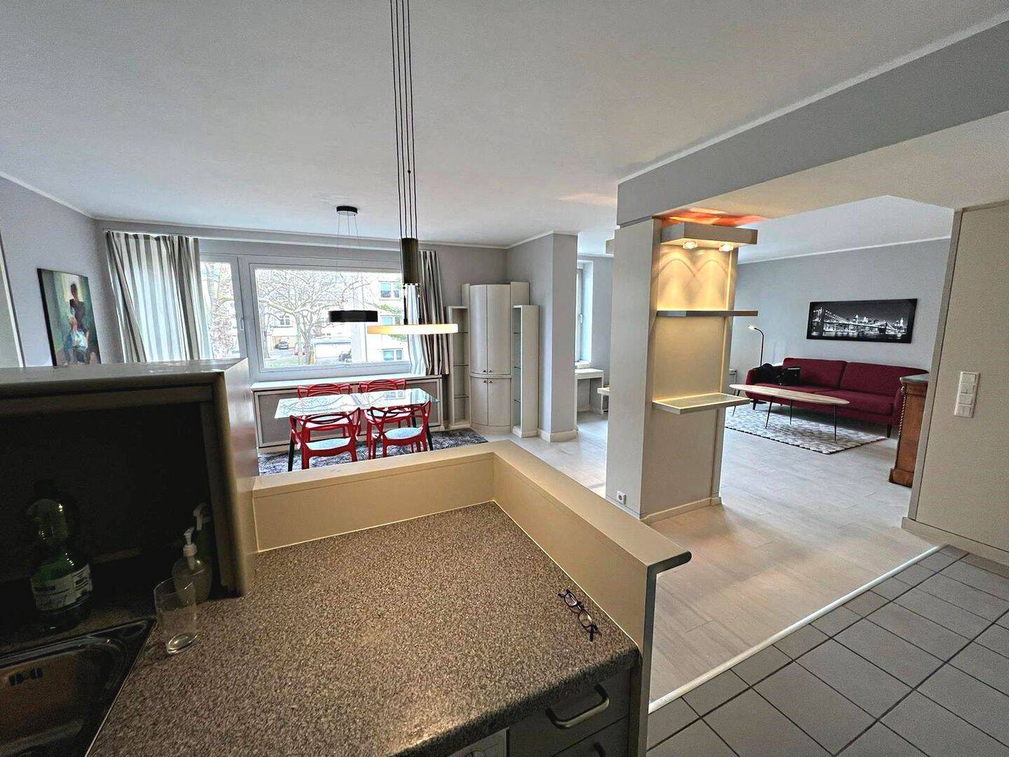 Gediegene 2,5 Zimmer Wohnung mit Garage im Haus in bester Lage in Düsseltal! – Düsseldorf – Vorschaubild 3