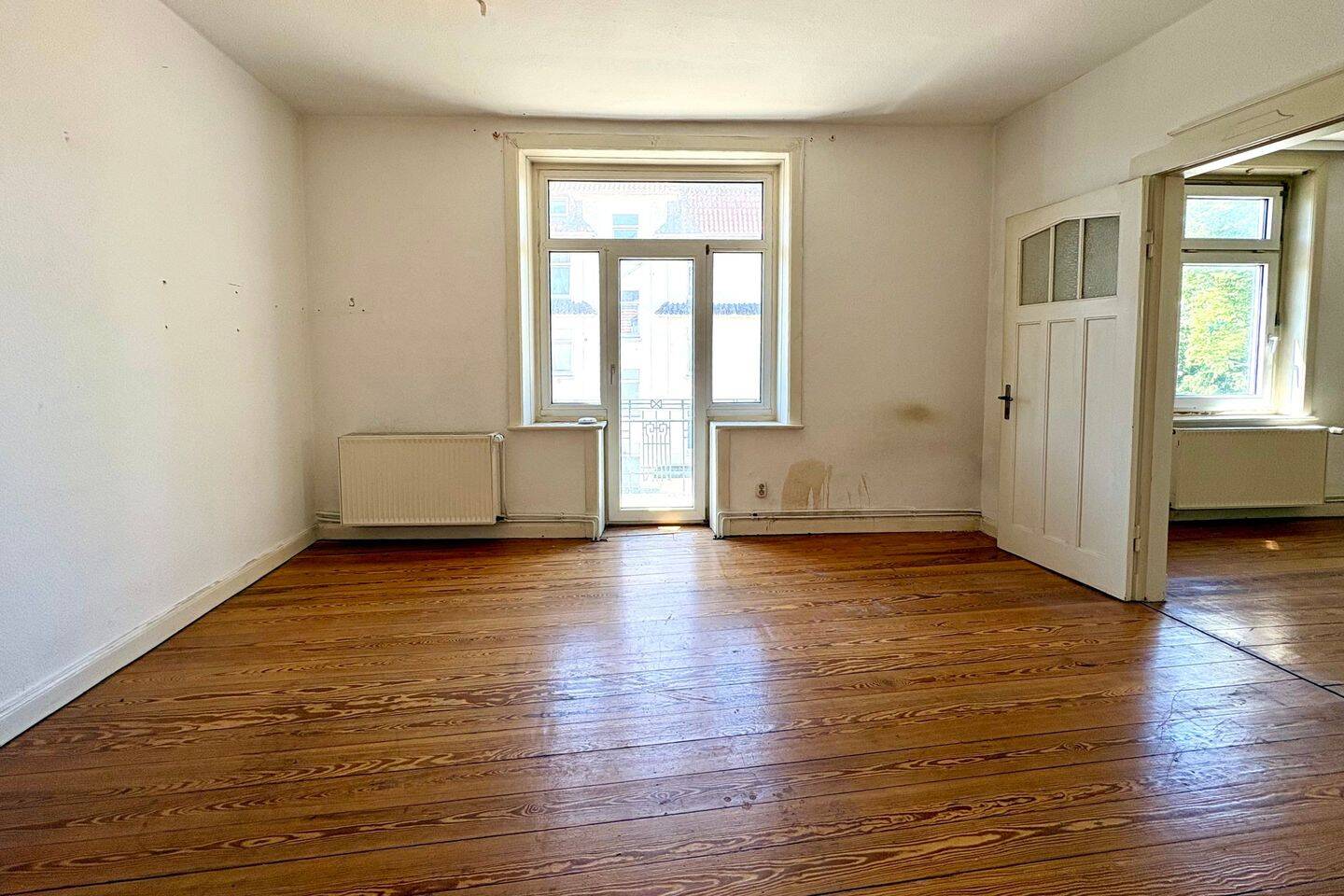 Altbauwohnung mit 3 Zimmern und zwei Balkonen nahe der Lübecker Innenstadt – Lübeck – Vorschaubild 7