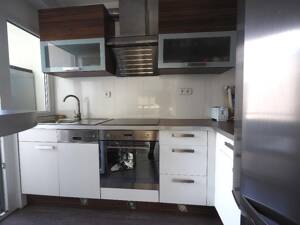 möblierte Wohnung 2 Zi., ruhig und hell, 2. OG, 2 x Blk., EBK, Gas Kamin mit Blick über Stuttgart – 70190 Stuttgart – Vorschaubild 4