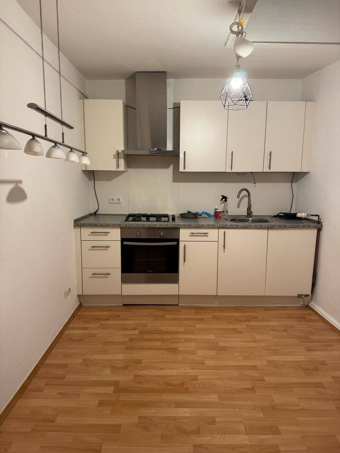 2-Zimmer Wohnung in zentraler Lage – Wiesbaden – Vorschaubild 3
