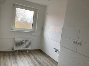 Wohnen mit schönen Weitblick - 3-Zimmerwohnung im 4. OG (ohne Fahrstuhl) – 38226 Salzgitter – Vorschaubild 5