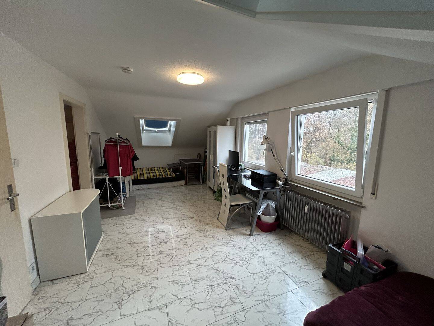 Perfekter Startpunkt: clevere Wohnlösung für Singles, Paare und Kapitalanleger – Stuttgart – Bild 1 von 3