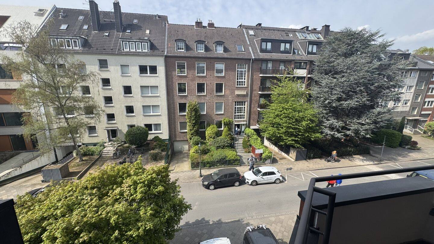 Gut geschnittene lichtdurchflutete 3 Zimmer Wohnung – Düsseldorf – Vorschaubild 6
