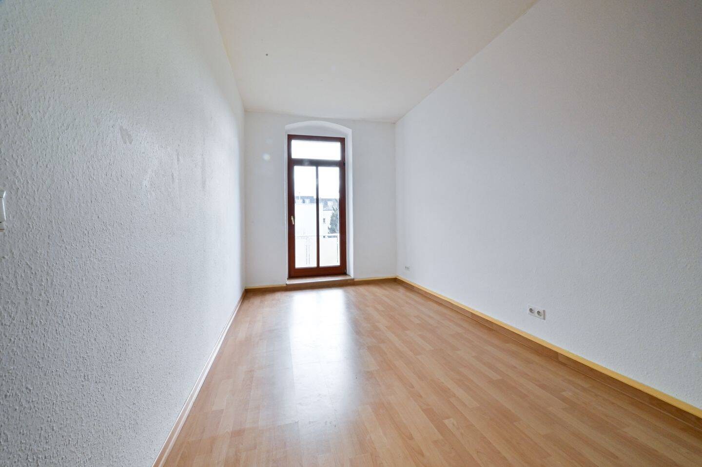 Helle 3-Raum-Wohnung mit Balkon im denkmalgeschützten Haus auf dem Chemnitzer Sonnenberg – Chemnitz – Vorschaubild 6