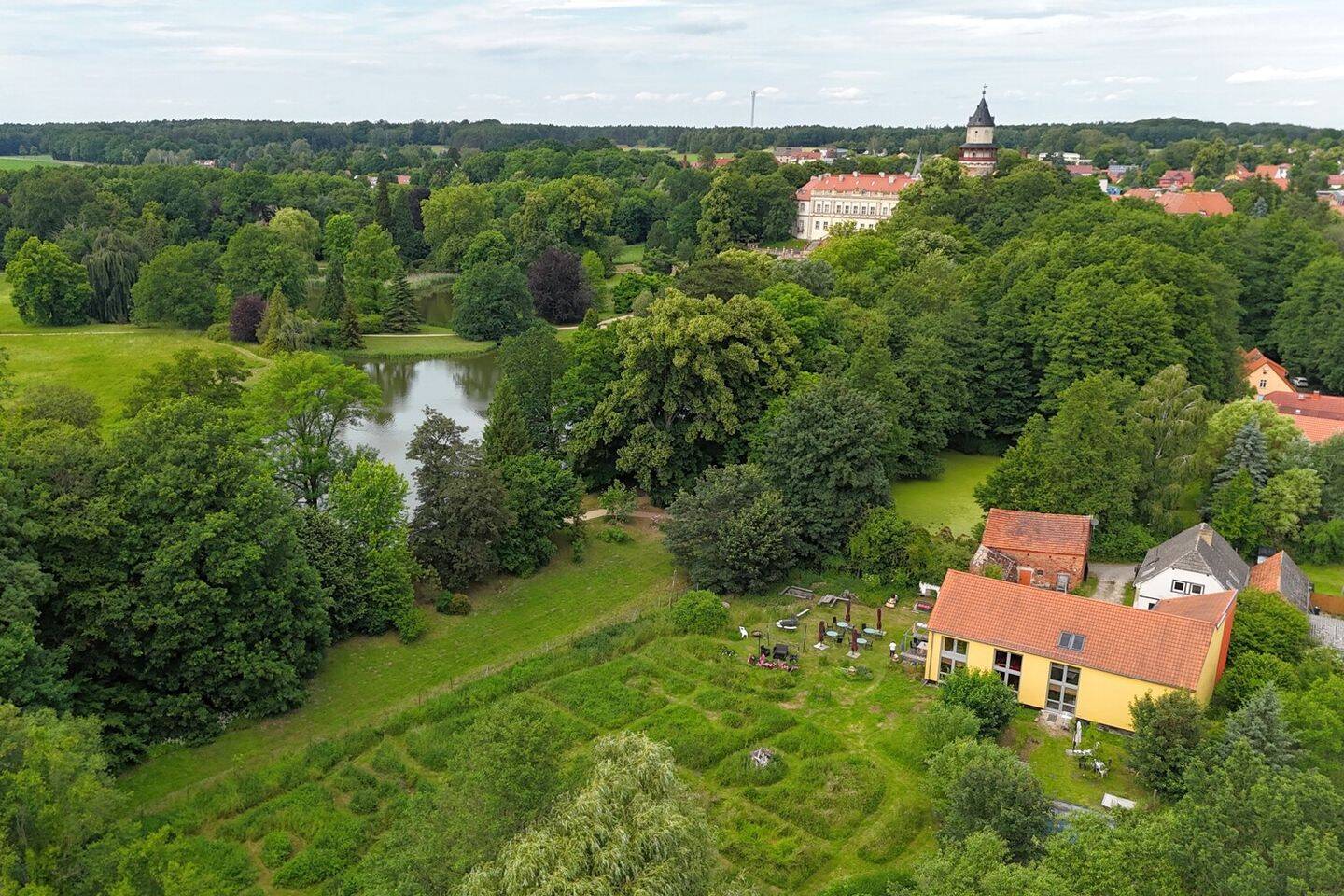 Kultur & Lebensqualität - Einzigartiges Anwesen direkt am Schlosspark – Wiesenburg/Mark – Vorschaubild 3