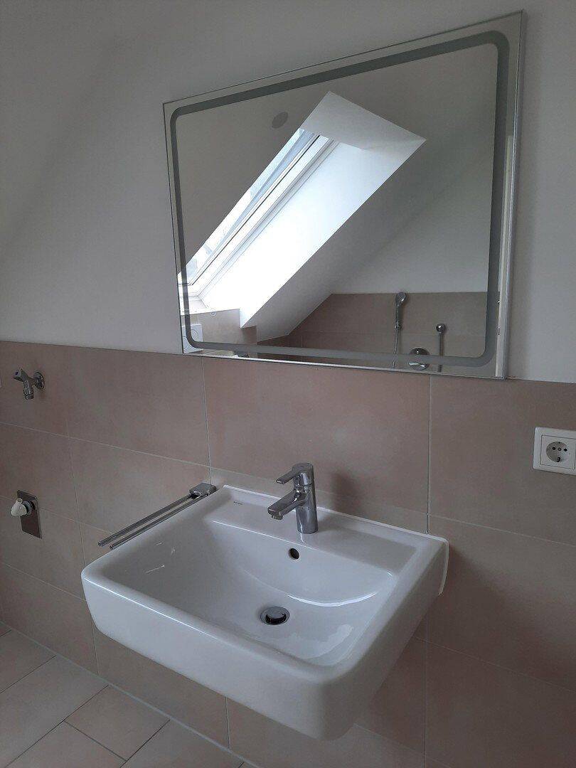 Ideal für Singles oder Paare-Hochwertige DG-Wohnung in Bestlage von Ingolstadt – Ingolstadt – Vorschaubild 7