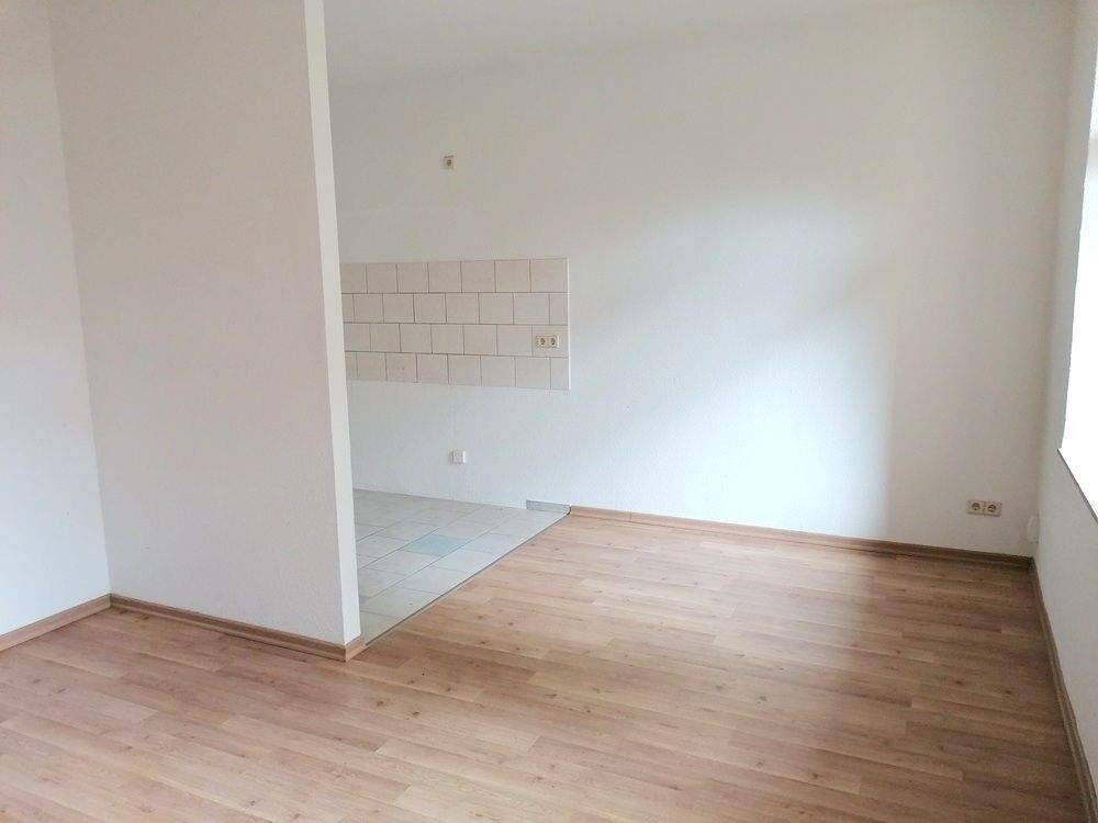 !! 2-Zimmer-Wohnung mit Terrasse, Fußbodenheizung und PKW-Stellplatz in ruhiger Nebenstraße !! – Chemnitz – Vorschaubild 4