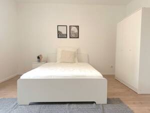 ?? Zwei möblierte Zimmer frei in moderner 4er-WG - Wasgaustraße 47, Frankfurt am Main!