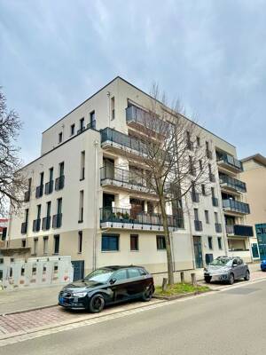 Moderne 3-Zimmer Penthouse-Wohnung mit riesiger Dachterrasse in Dresden