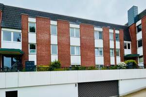 Große Wohnung im Erdgeschoss mit Terrasse in St. Gertrud – 23566 Lübeck – Vorschaubild 2