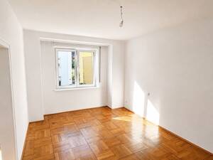 Provisionsfrei und frisch renoviert - 4 Zimmer Innenstadtwohnung! – 89231 Neu-Ulm – Vorschaubild 4