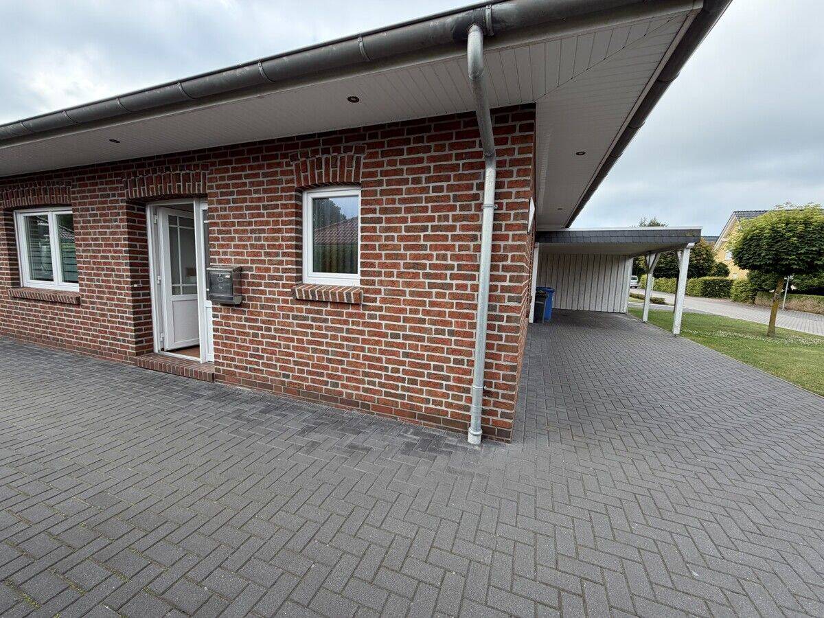 Jaderberg: Moderne Doppelhaushälfte mit Terrasse und Carport in ruhiger Lage sucht ordentlichen Mieter – Jade – Vorschaubild 3