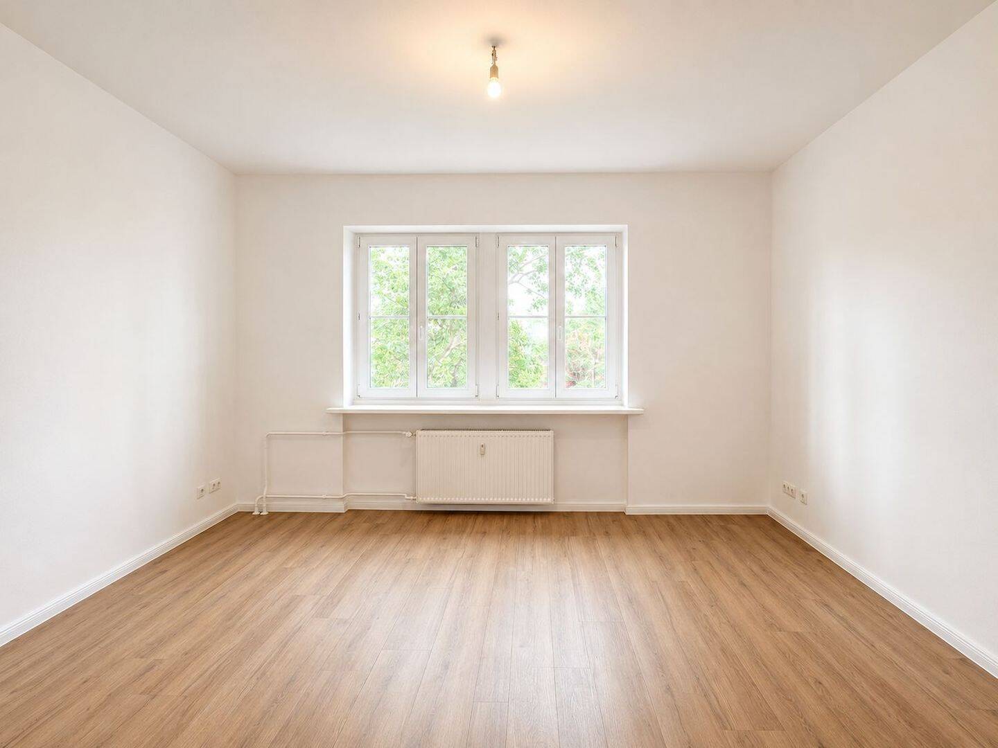 Erstbezug nach Sanierung: 2-Zimmer-Wohnung mit Einbauküche in Berlin-Friedrichshain