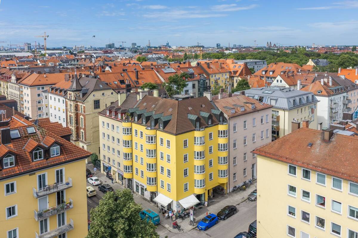 Großzügige 4-Zimmer-Wohnung mit besonderem Charakter in der begehrten Maxvorstadt – 80799 München – Bild 1 von 9