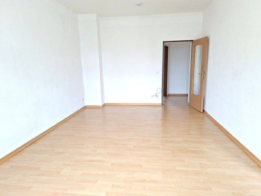 !! Uni-Nähe, 3-Zimmer-Wohnung mit Einbauküche und Aufzug !! – Chemnitz – Vorschaubild 4