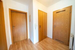 Moderne 2-ZKB mit Balkon, EBK & Stellplatz in kleinem Wohnhaus – 67069 Ludwigshafen am Rhein – Vorschaubild 7