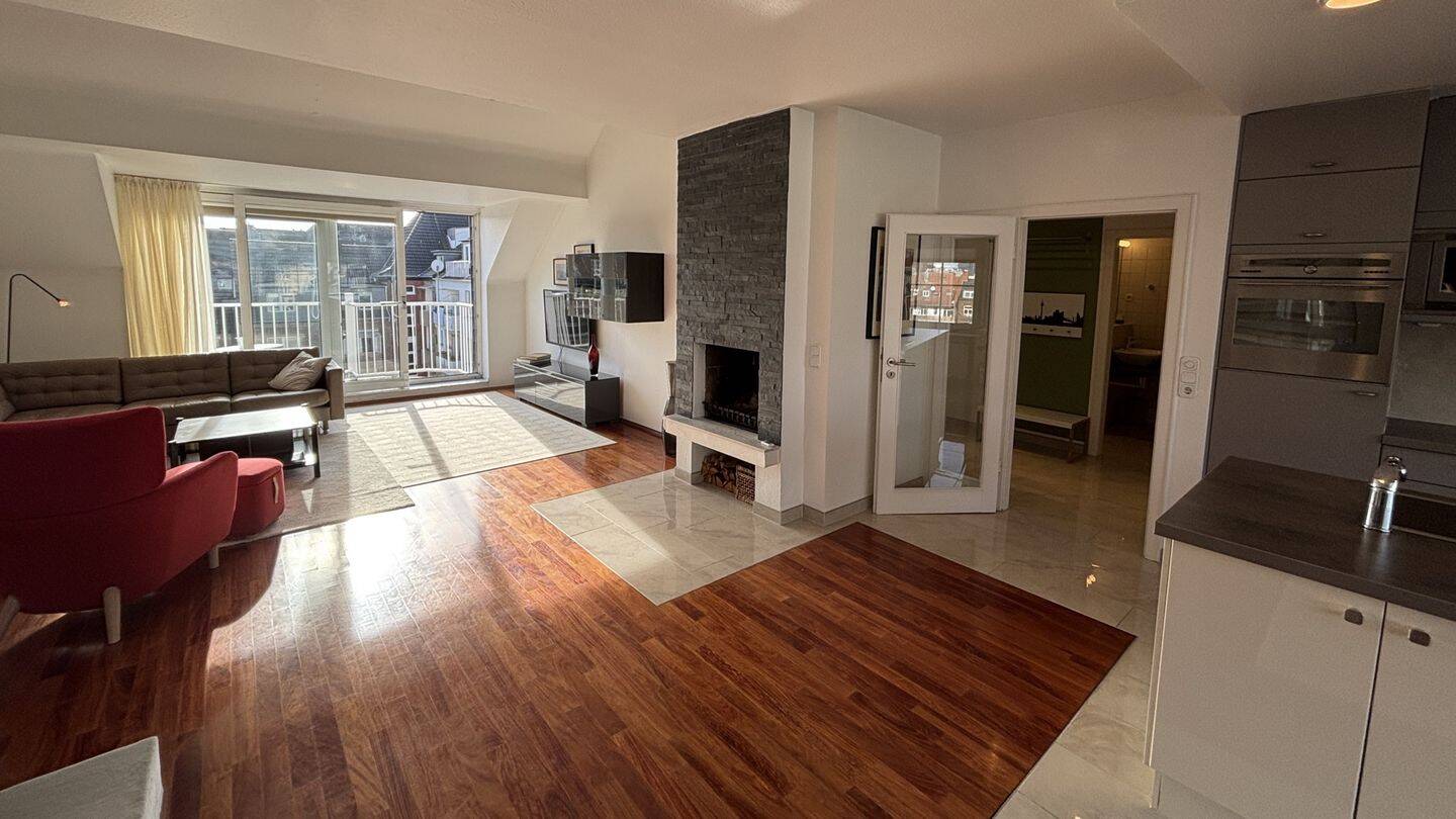 Maisonette-Penthouse-Wohnung mit direktem Fahrstuhlzugang und zwei Dachterrassen
