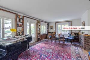 IMMOBERLIN.DE - Toplage! Kleine charmante Villa mit Tiefgarage & Gartenidyll – 14129 Berlin – Vorschaubild 2