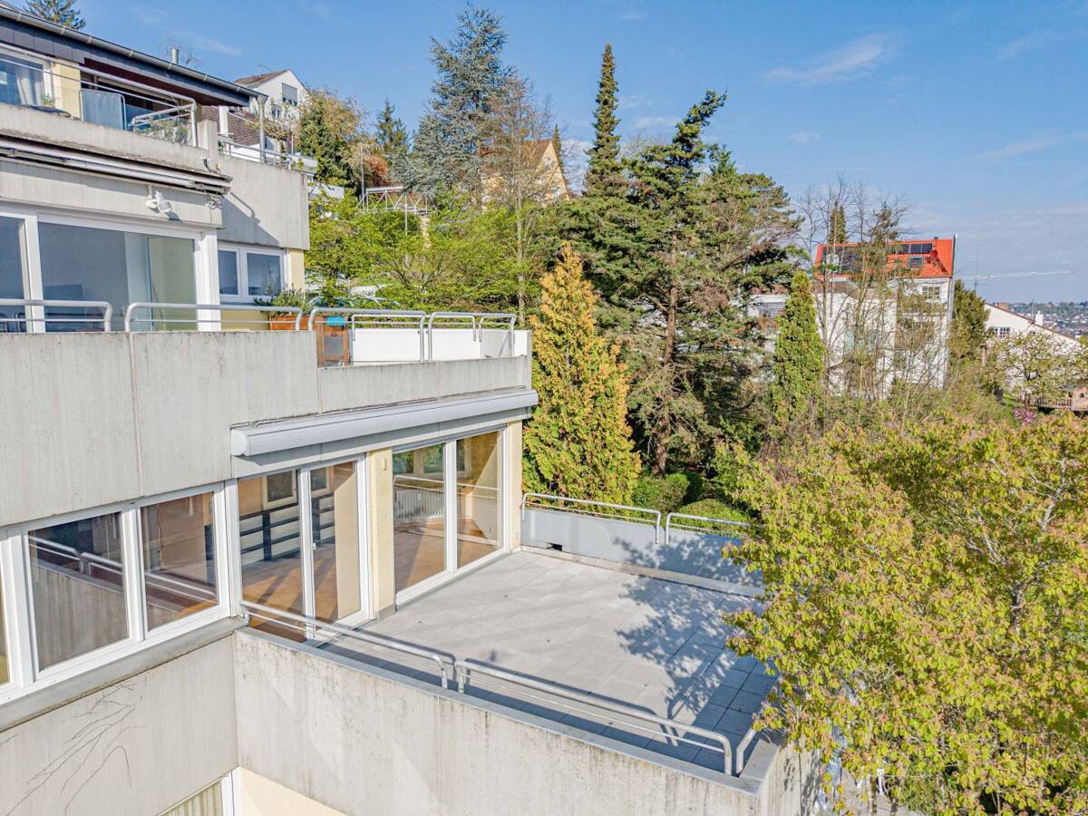 Lebe lieber außergewöhnlich. 3,5-Zimmer Etagenwohnung auf der Weinsteige in Stuttgart – 70180 Stuttgart – Bild 1 von 9