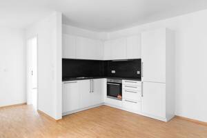 Grünwinkel: Moderne Wohnung mit EBK und Balkon – 76185 Karlsruhe – Vorschaubild 2