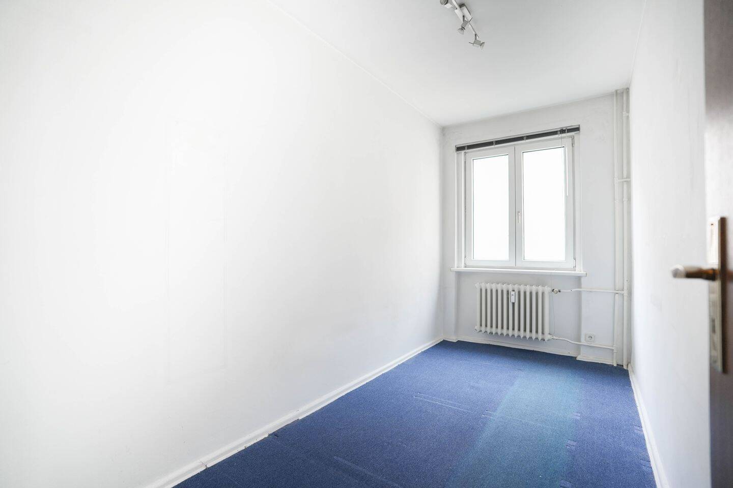 Kompakte Wohnung mit Entwicklungspotenzial für Eigennutzer oder Anleger – Berlin – Vorschaubild 2