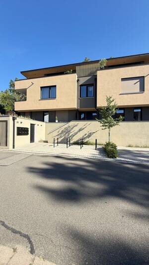 Neuwertiges Wohnen mit Stil - hochwertige 2-Zimmer-Wohnung