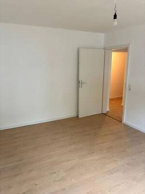 3,5 Zimmer Wohnung mit praktischer Aufteilung für Sie frisch renoviert im Grünen – 47137 Duisburg – Vorschaubild 3