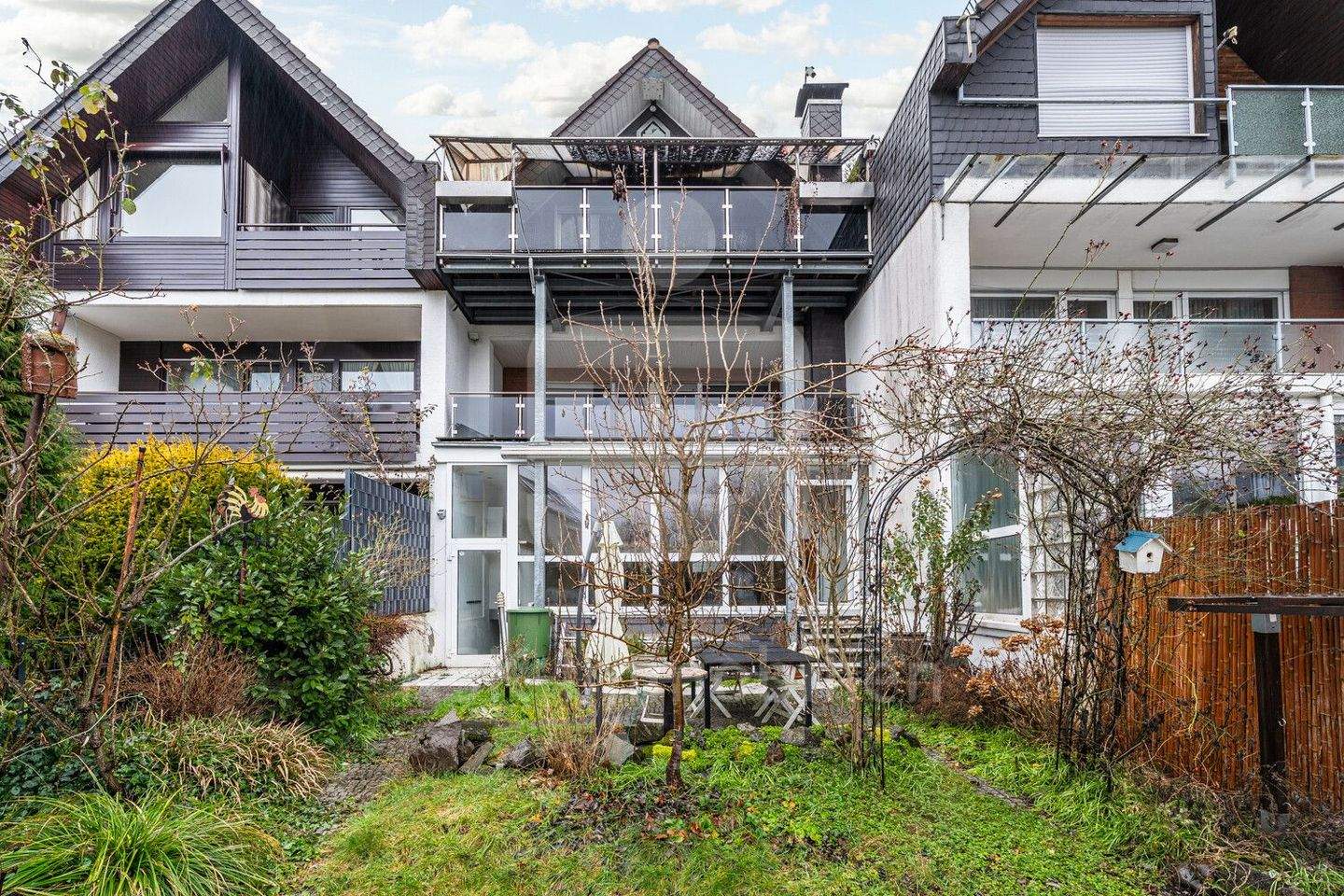 Großzügiges Reihenmittelhaus mit Potential! – Bergisch Gladbach – Vorschaubild 2