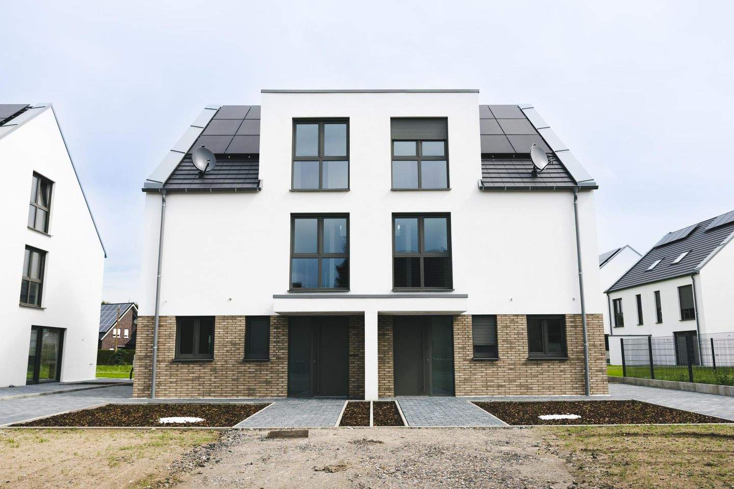 EXKLUSIVES WOHNEN IM GRÜNEN WINKEL - ARCHITEKTUR TRIFFT LEBENSQUALITÄT – Hamm – Vorschaubild 3