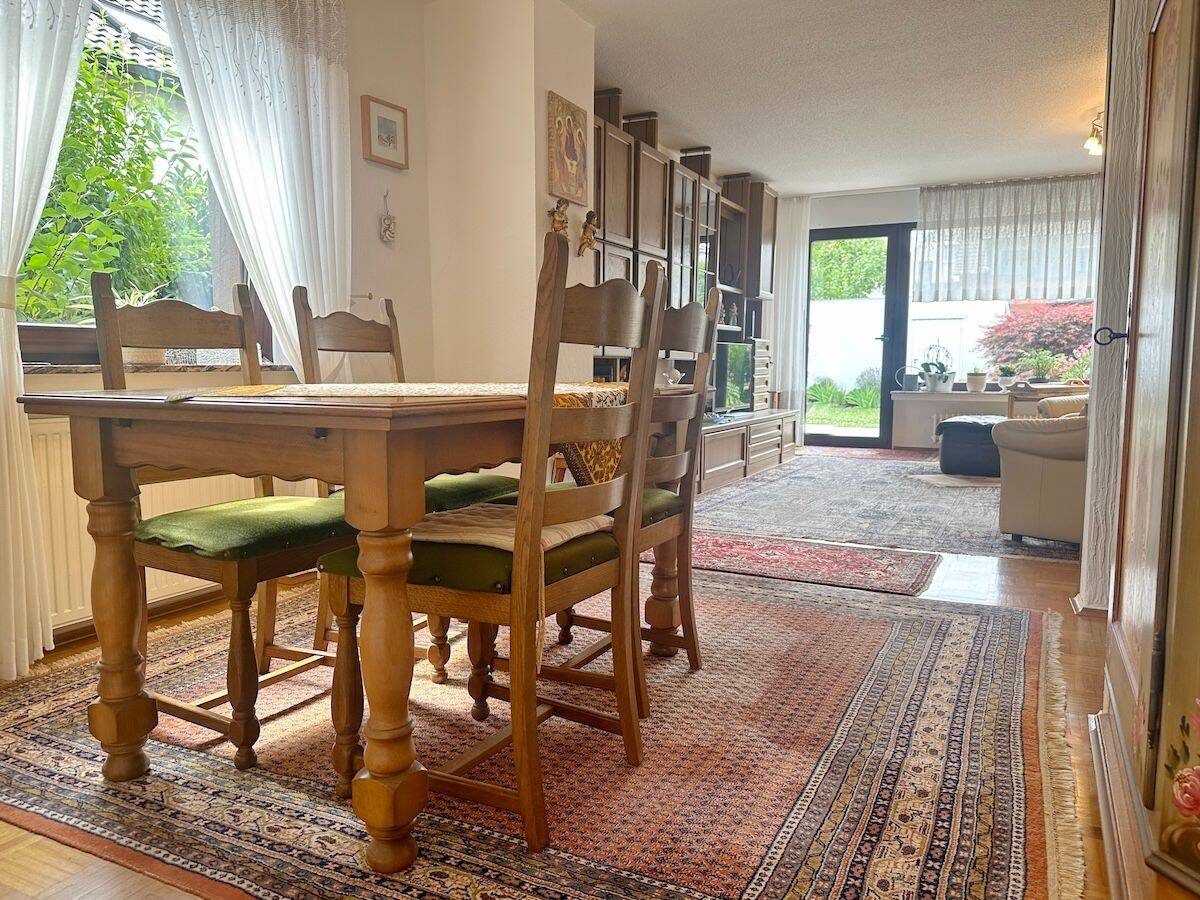 LORENZ-Angebot in Höntrop: Gepflegtes 1-Fam.-R.-Eckhs. Für die größere Familie! 200 m² Wohn-/Nutzfl. – Bochum – Vorschaubild 4