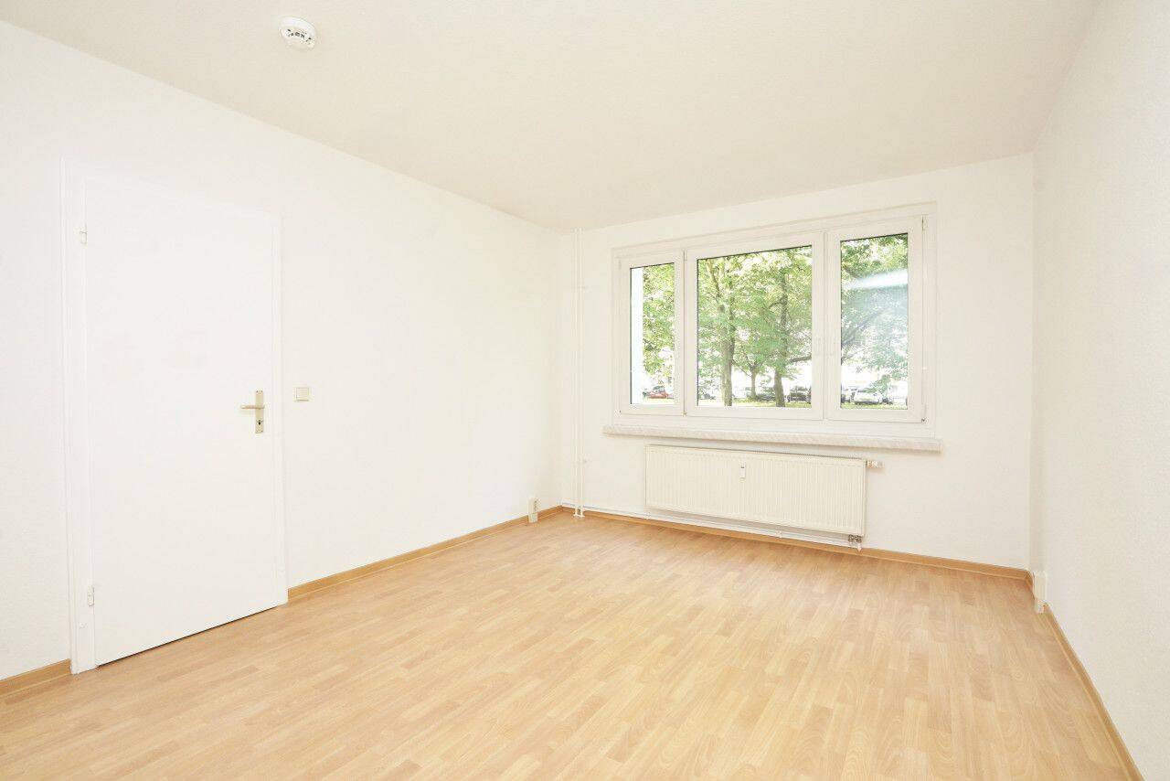 Balkon / Bad mit Fenster – Chemnitz – Vorschaubild 4