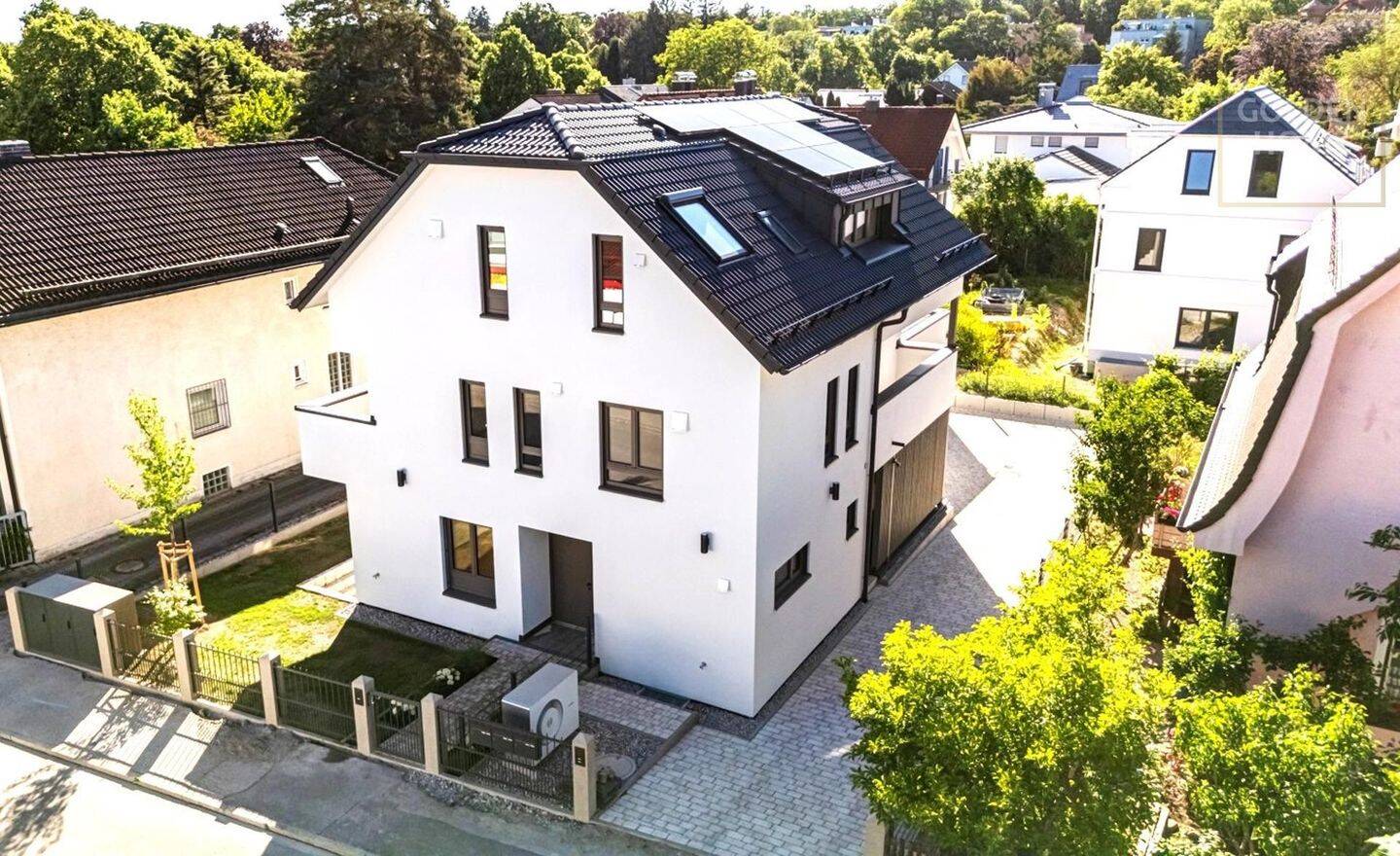 Neubau-Maisonette mit 180 m² Privatgarten - Wohnen auf höchstem Niveau