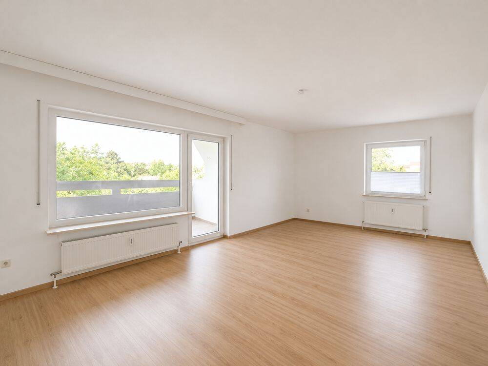 Sehr schöne und gepflegte Wohnung mit Loggia und Blick ins Grüne. – Mannheim – Vorschaubild 3