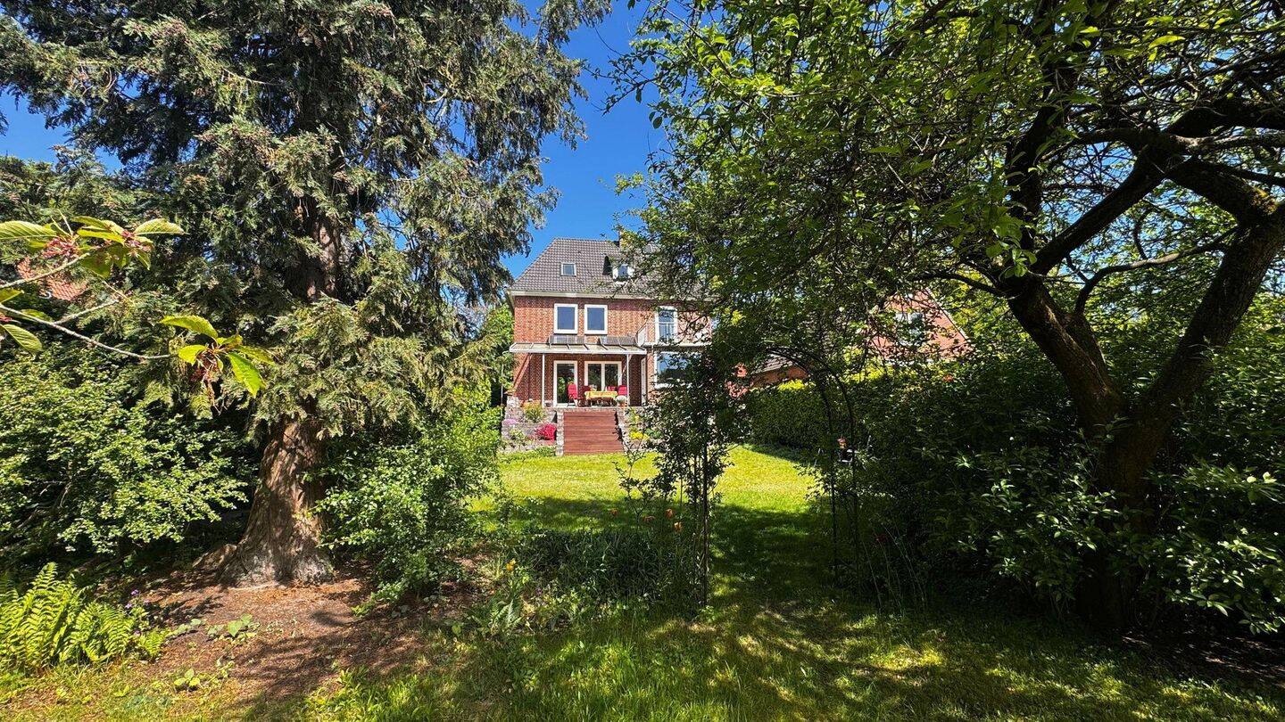 Großzügiges Einfamilienhaus mit Garten, Wärmepumpe und Platz fürs Homeoffice in Hamburg-Langenhorn – Hamburg – Vorschaubild 3