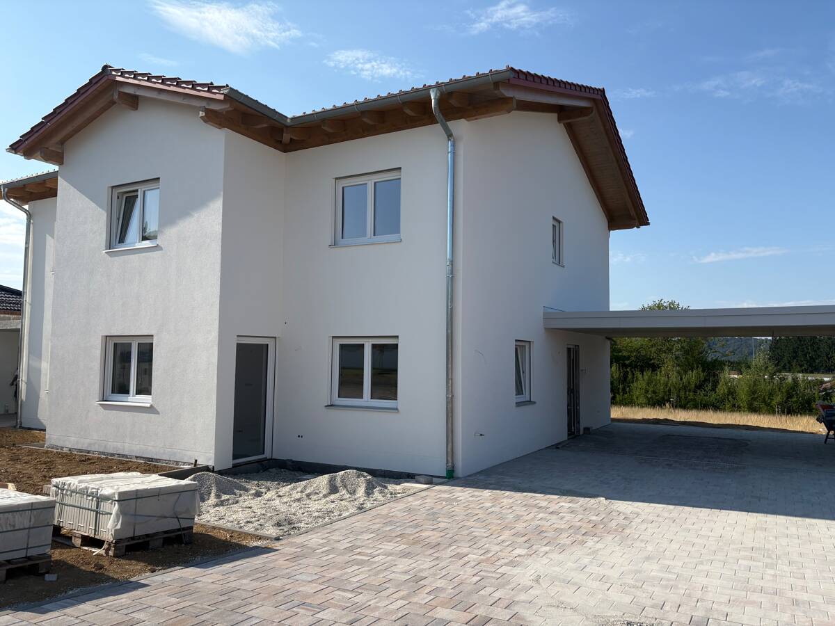 Barrierefreies Wohnen in Vilshofen mit Terrasse und Garten (Erstbezug) – 94474 Vilshofen an der Donau – Bild 1 von 2