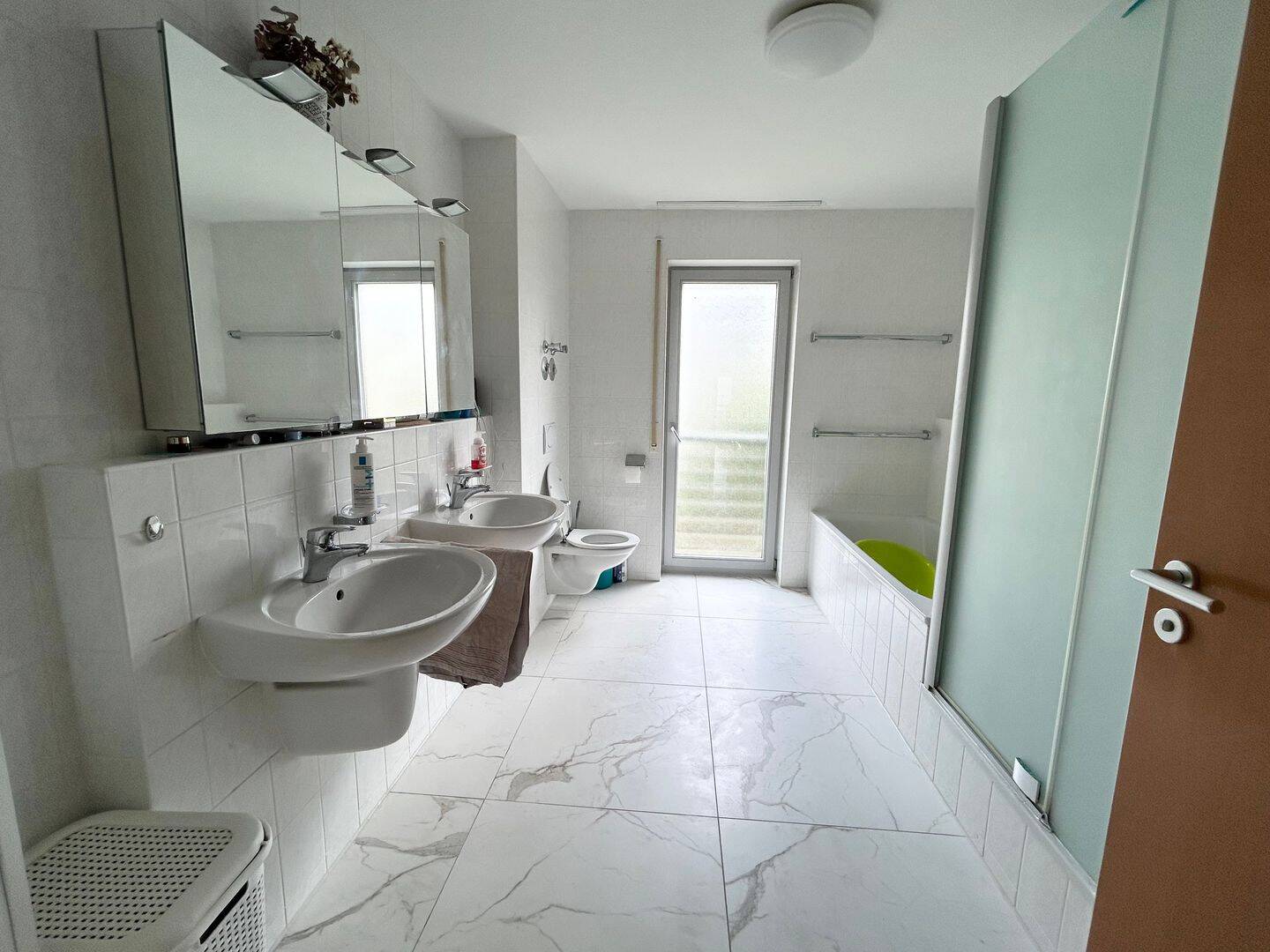 4-Zimmer-Wohnung mit 122 m² in Weinstadt-Endersbach (S-Bahn-nah, mit Aufzug Barrierefrei) – Weinstadt – Vorschaubild 6