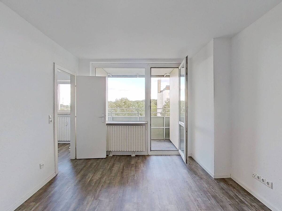 Ihr kompakter Rückzugsort - 1-Zimmer-Wohnung mit Balkon & Einbauküche – 24768 Rendsburg – Bild 1 von 7