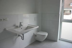 Neuwertige solide vermietete 3 Zimmer Wohnung in zentraler Lage von Bonn-Plittersdorf! – 53175 Bonn – Vorschaubild 9