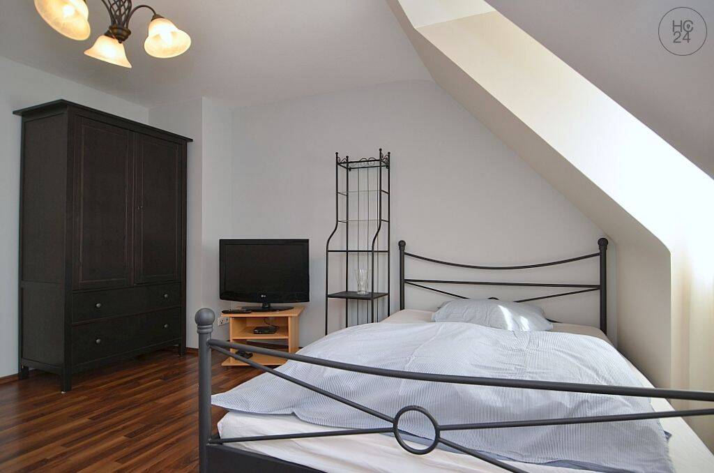 Schönes und gemütlich möbliertes Apartment direkt in der Altstadt – Nürnberg – Vorschaubild 5